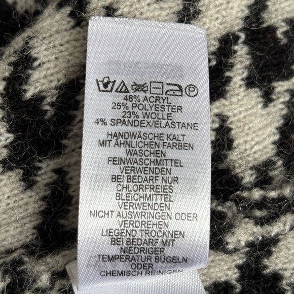 Ellen Tracy Monochrome Houndstooth Cowl Neck Sweater - Picture 6 of 6